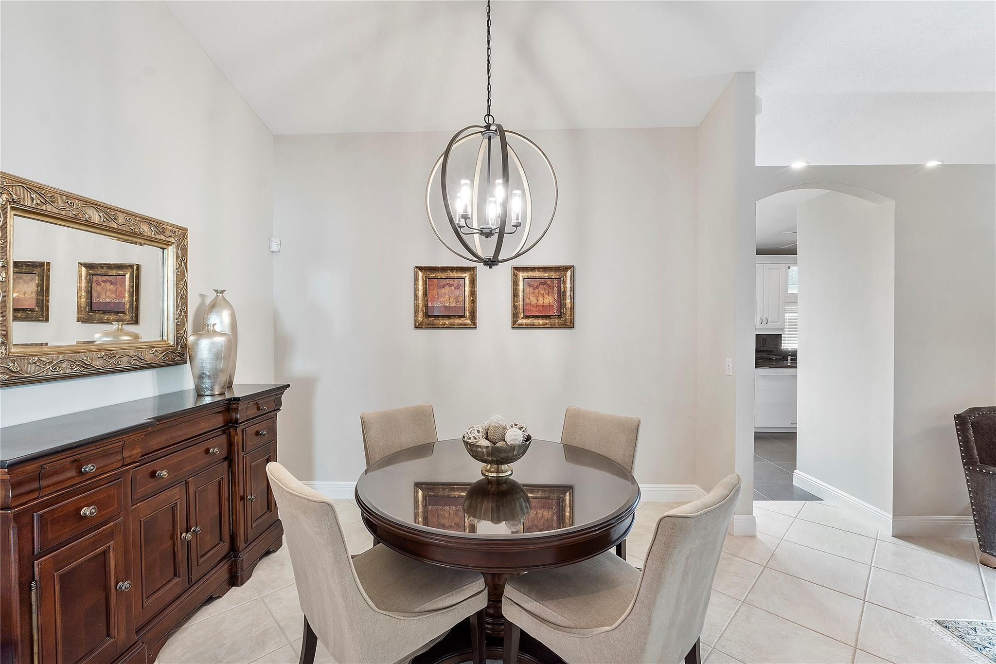 7386 Viale Caterina