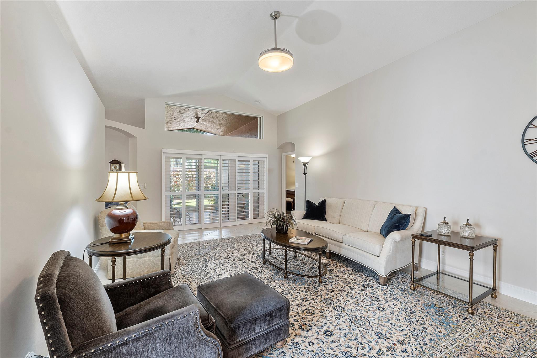 7386 Viale Caterina