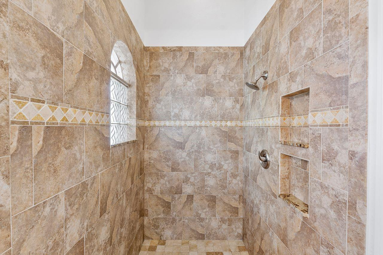 6050 NW 96th Drive