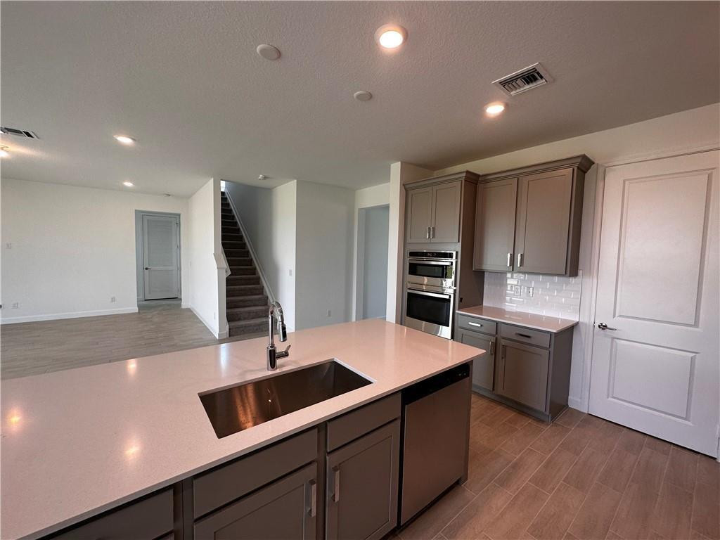 1114 Haywagon Trail