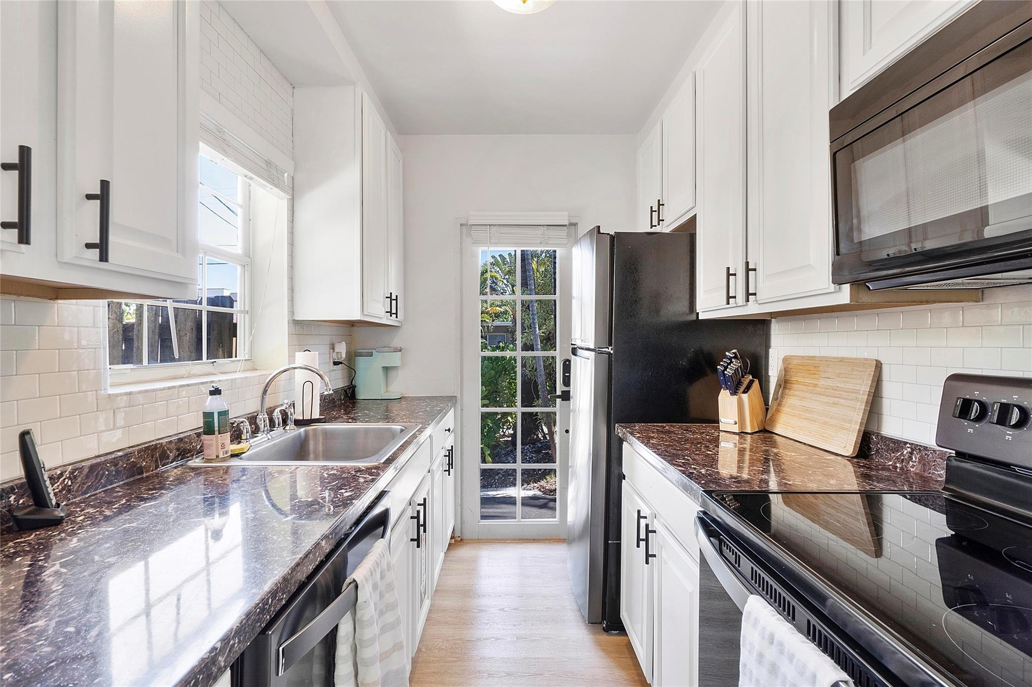 1400 NE 4th Court 2
