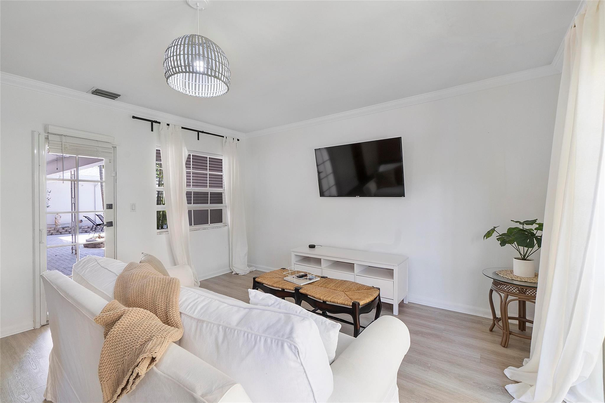 1400 NE 4th Court 2