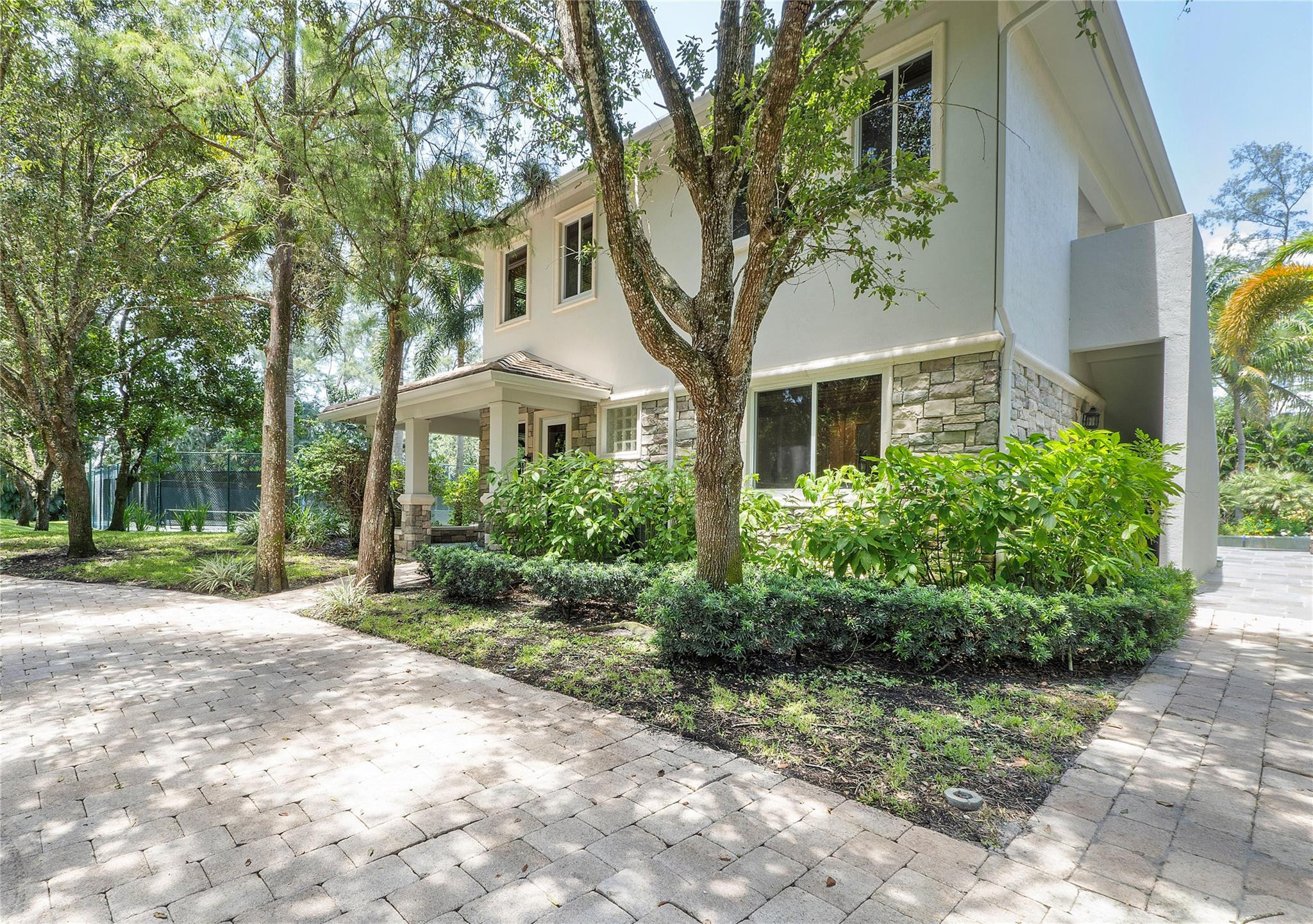 8800 NW 70th Court