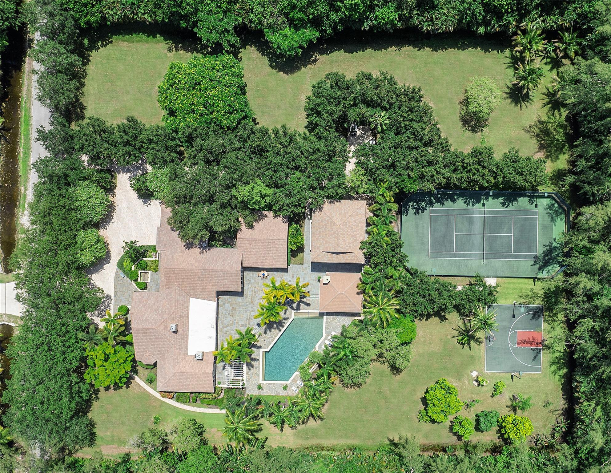 8800 NW 70th Court