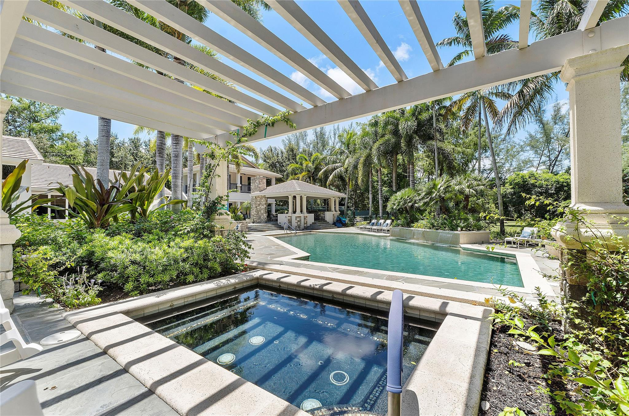 8800 NW 70th Court