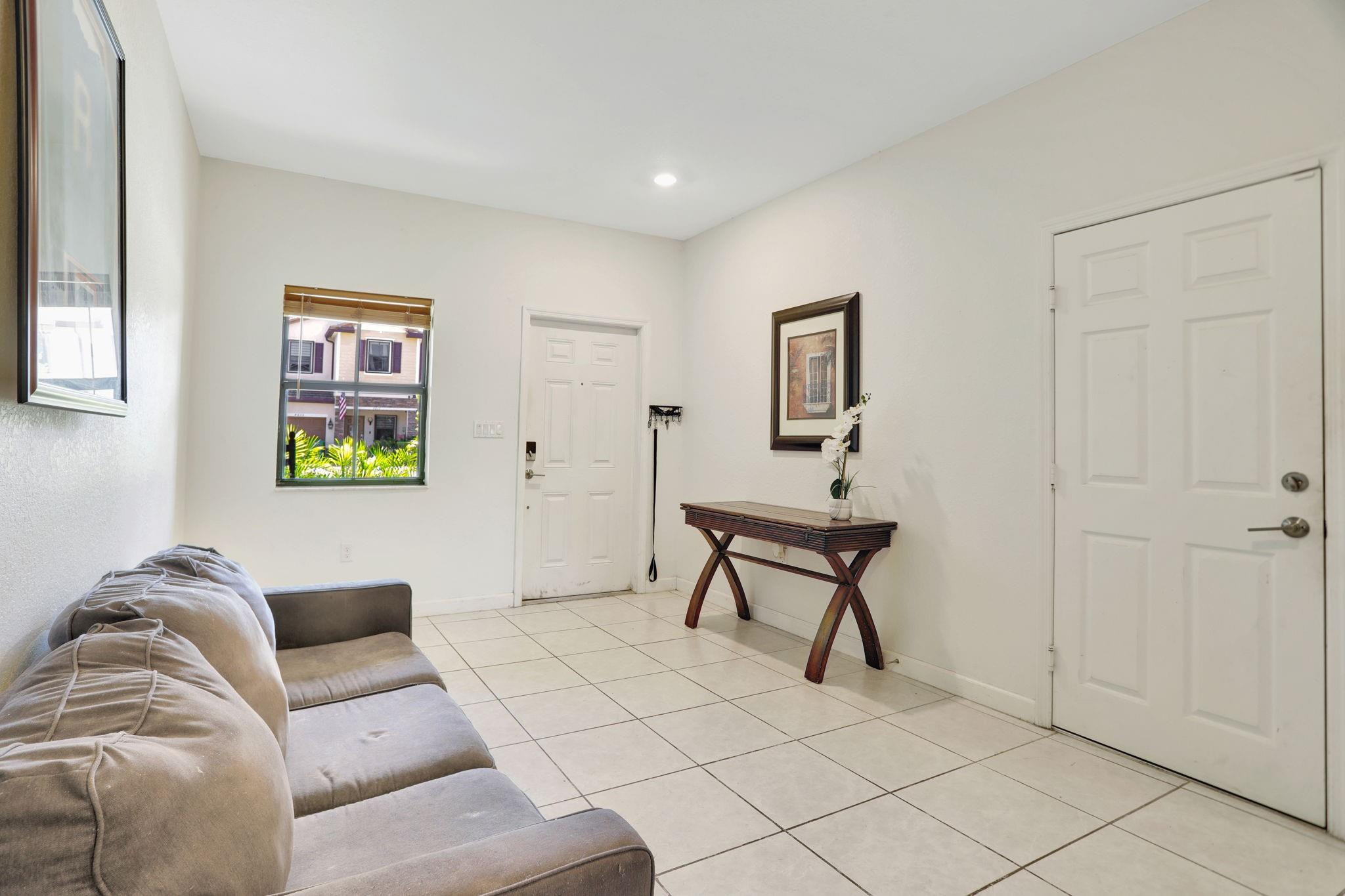 4616 Belgian Lane