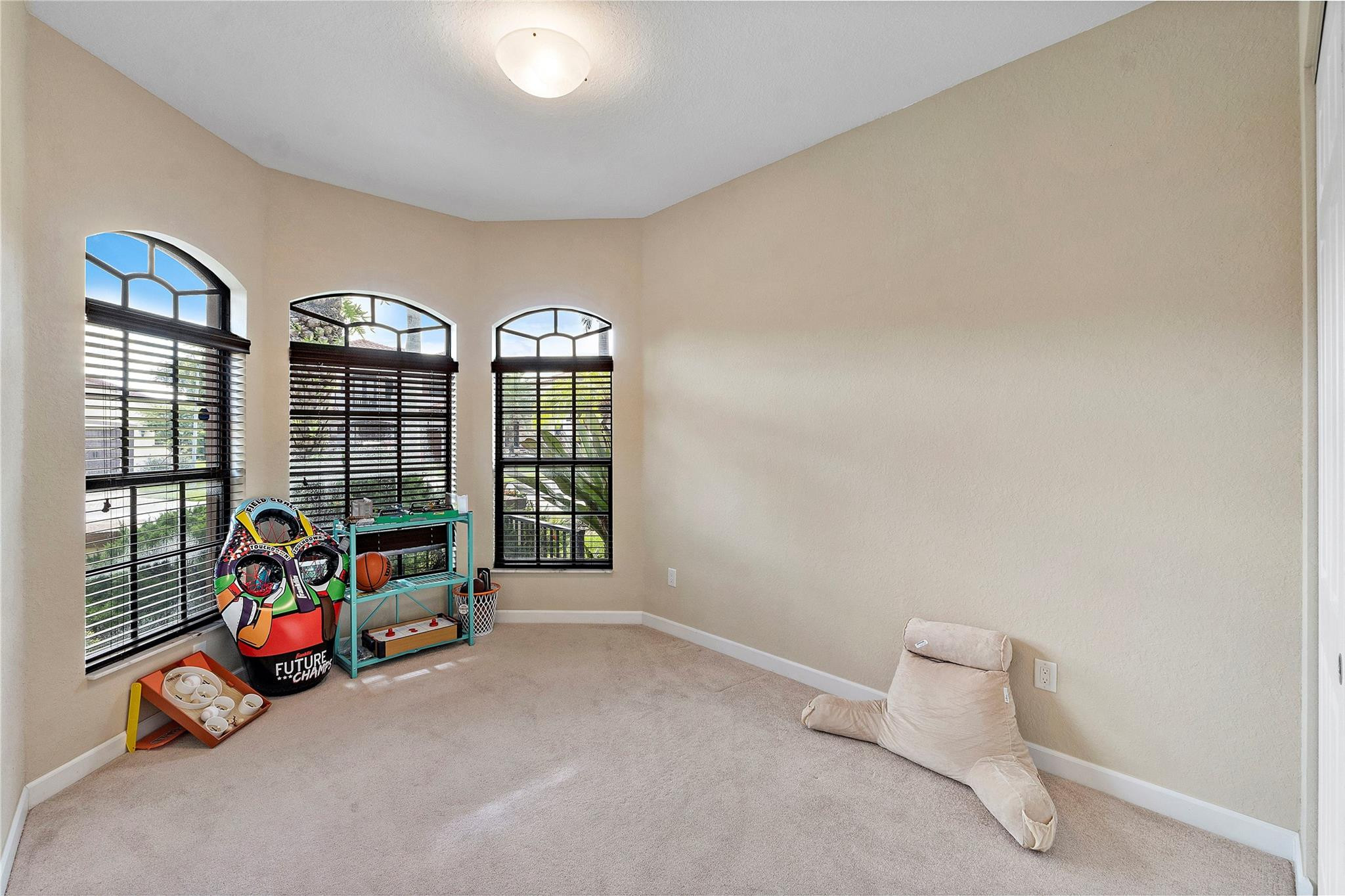 4060 NW 87th Avenue