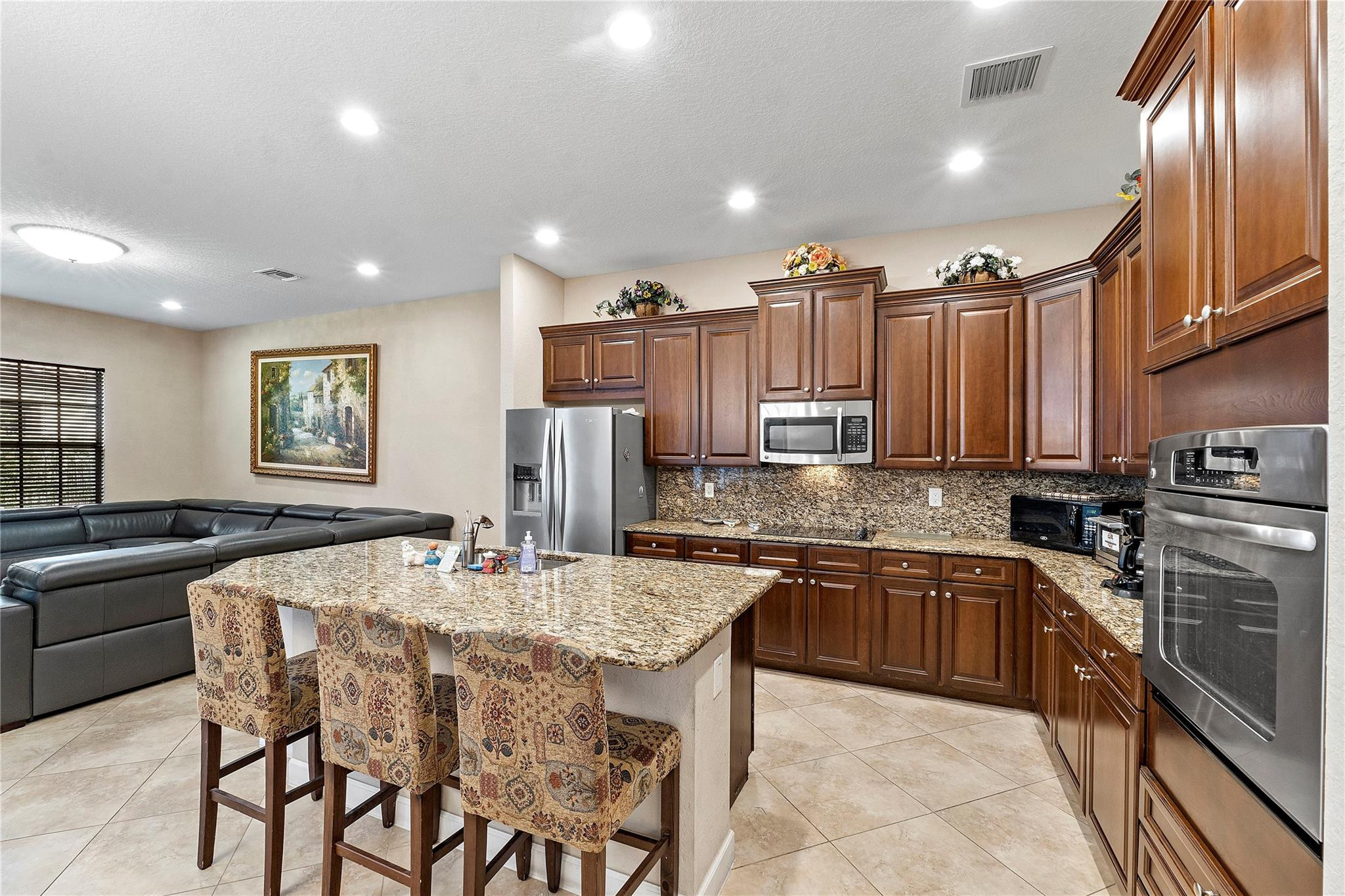 4060 NW 87th Avenue