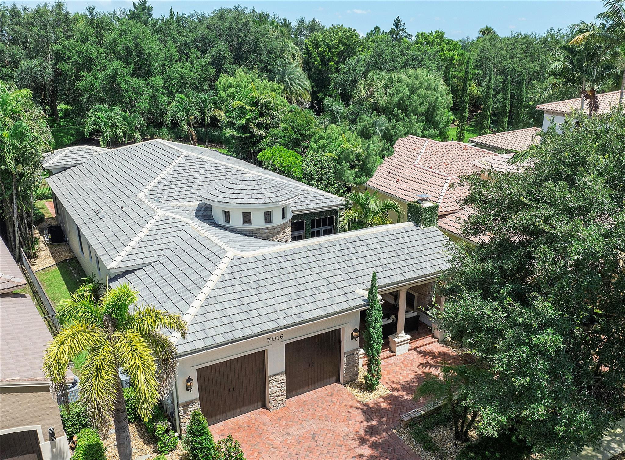 7016 Spyglass Avenue