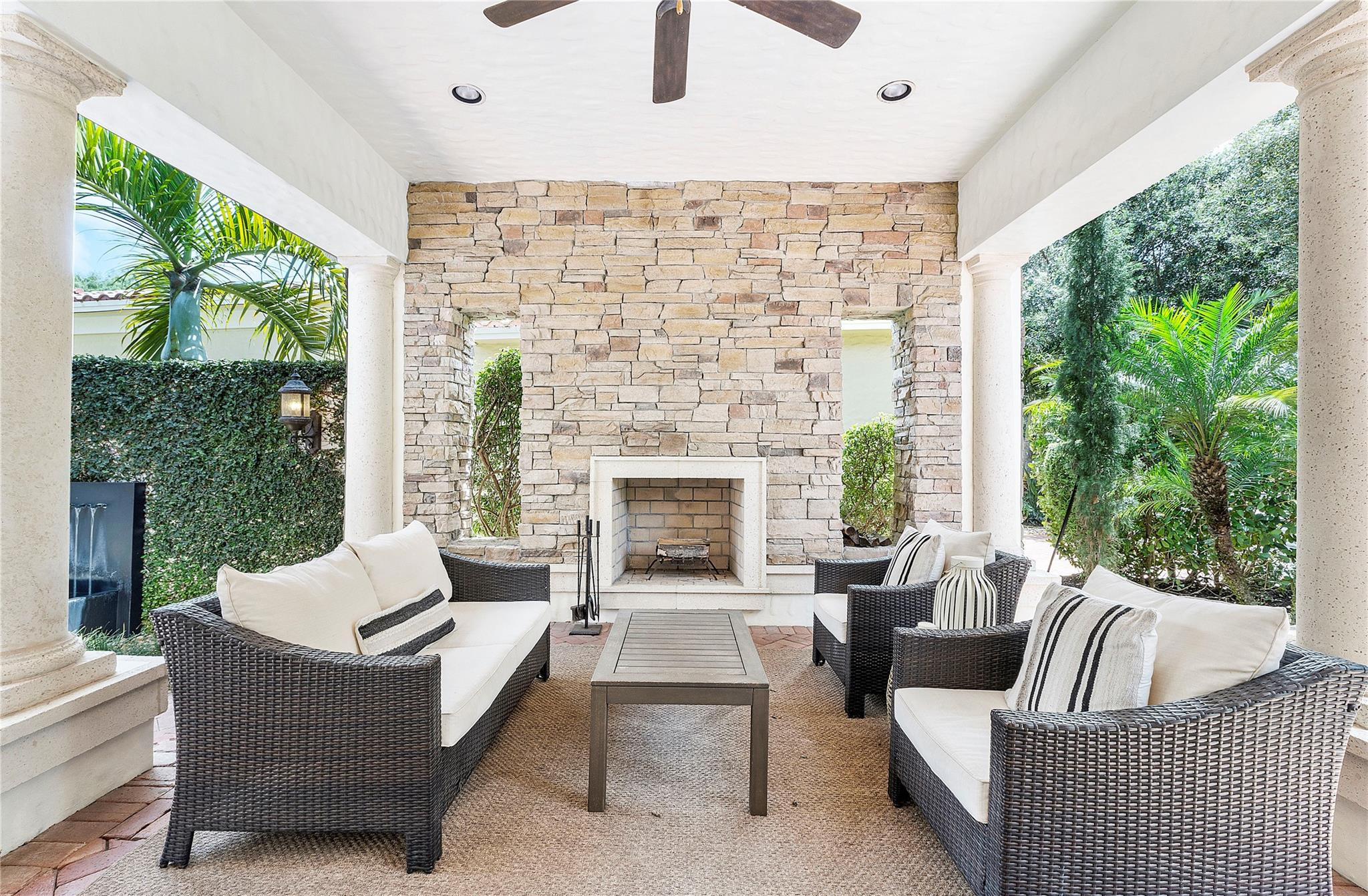 7016 Spyglass Avenue