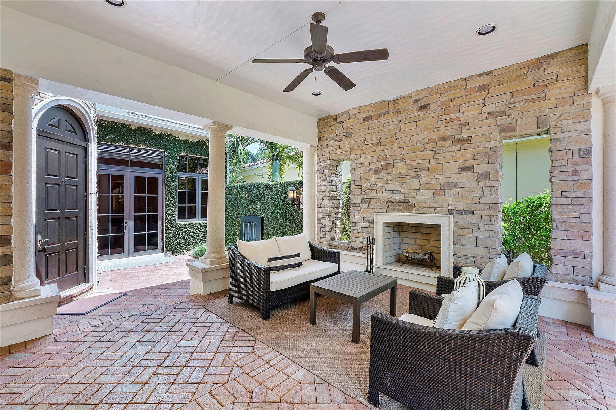 7016 Spyglass Avenue