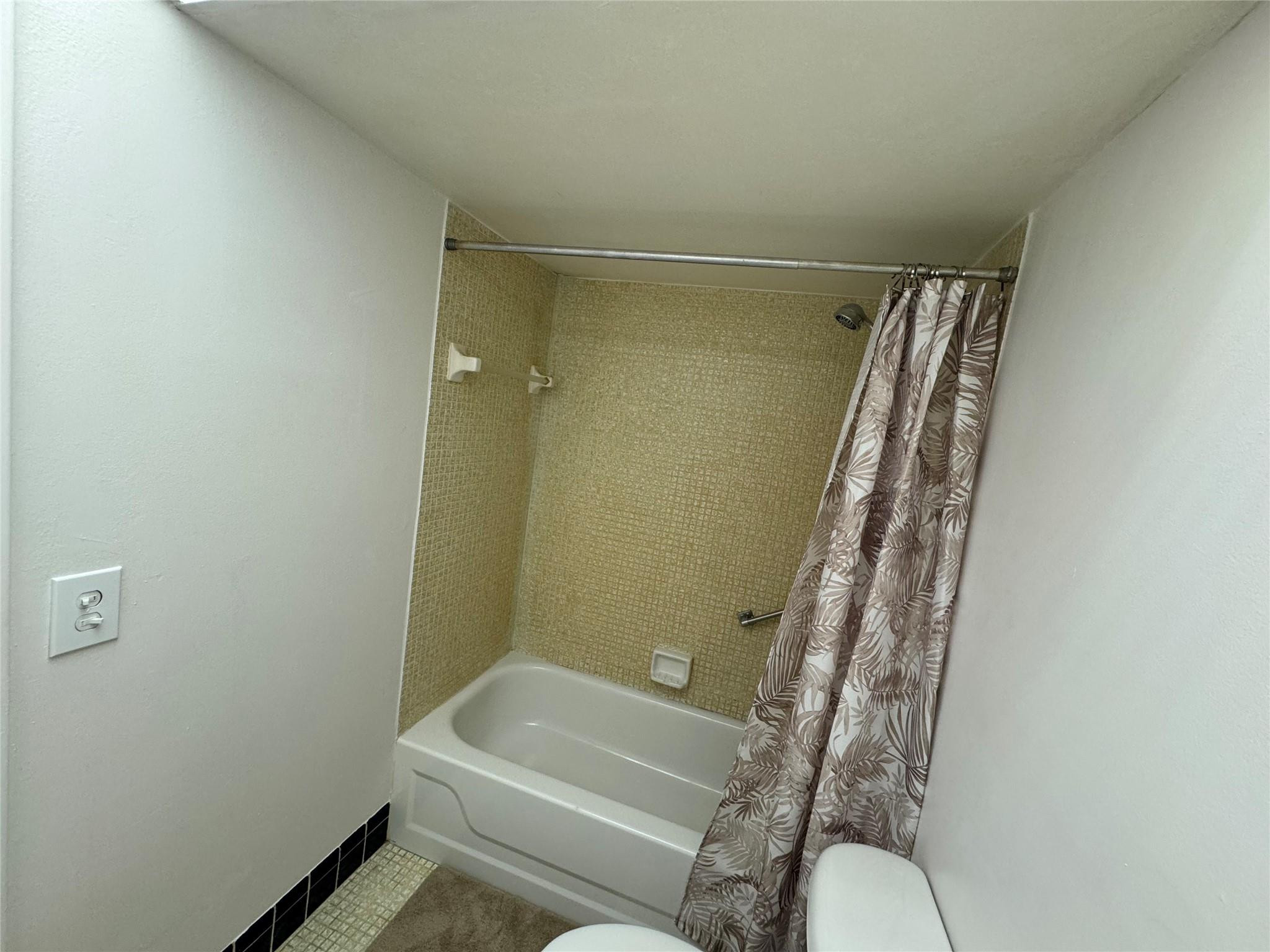 9360 Sunrise Lakes Boulevard Unit: 201