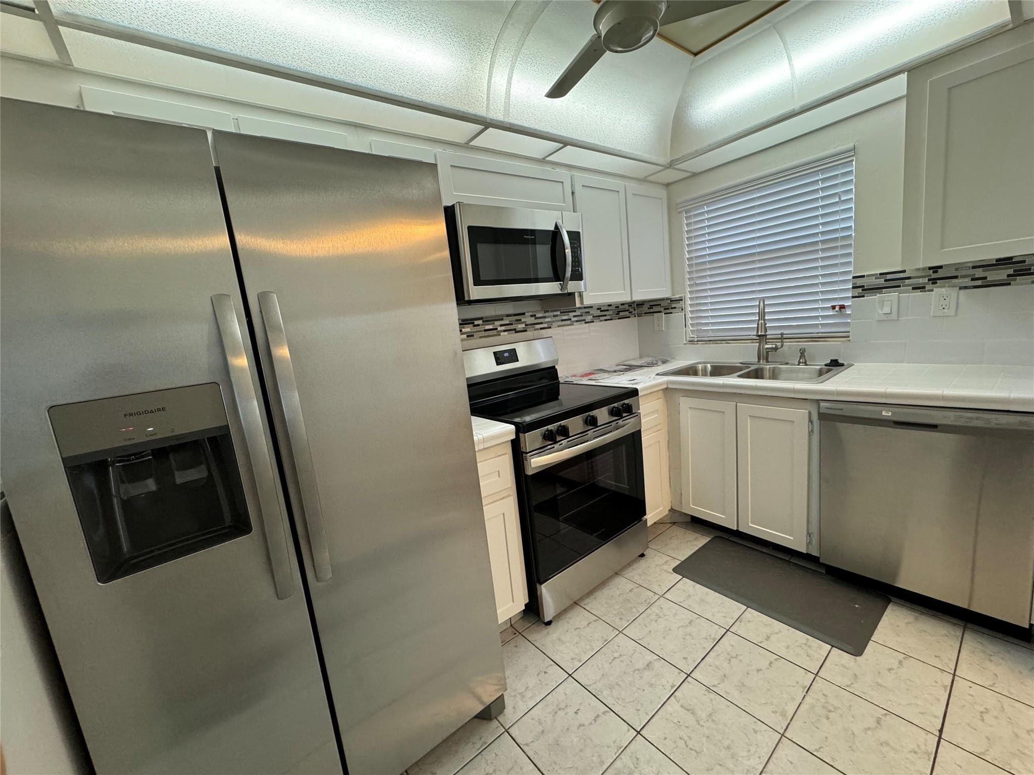 9360 Sunrise Lakes Boulevard Unit: 201