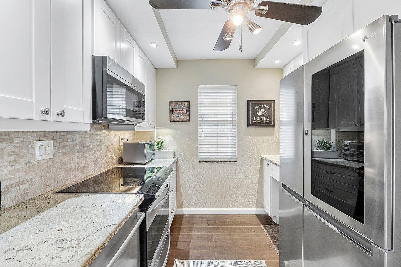 3150 NE 48th Court 402