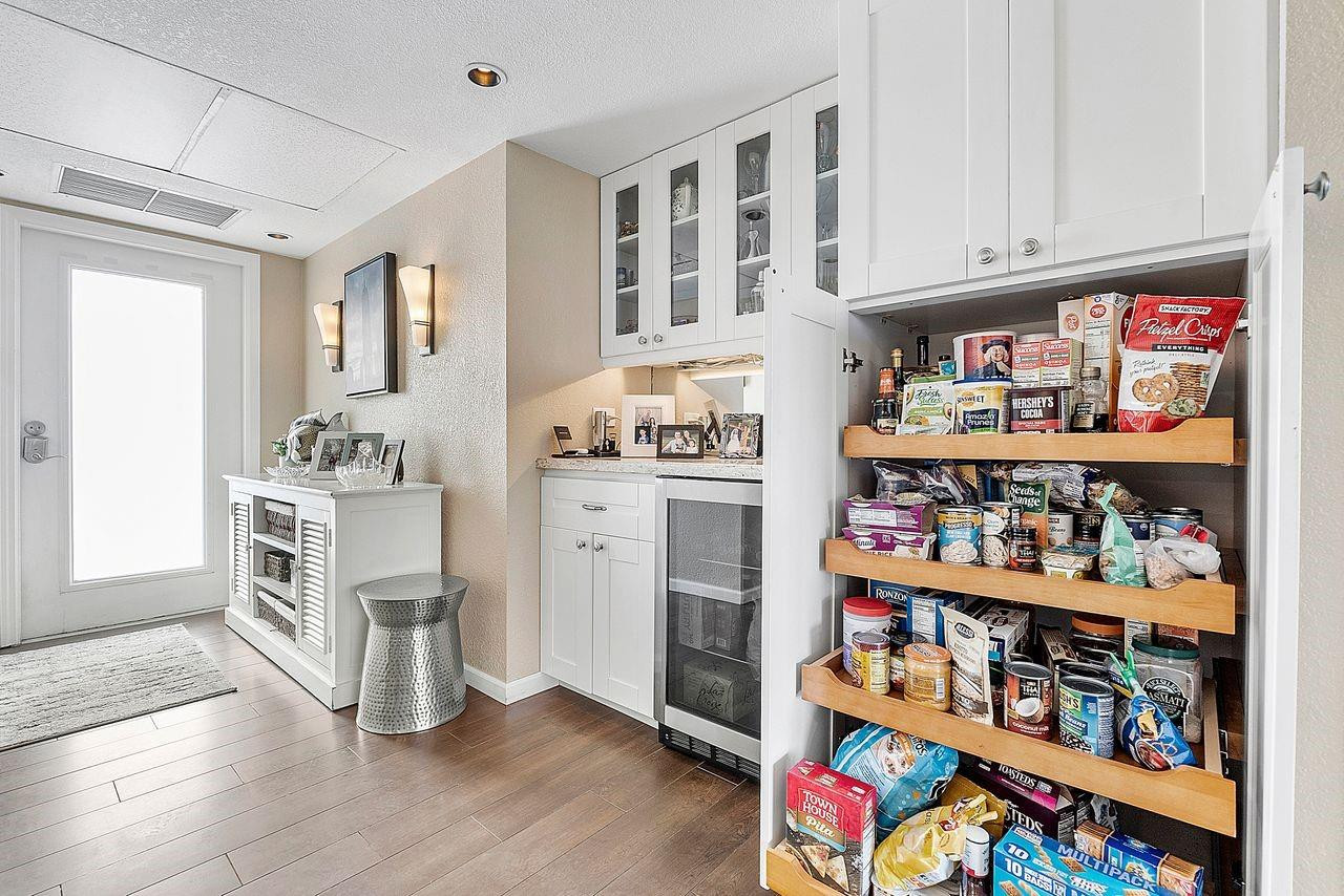 3150 NE 48th Court 402