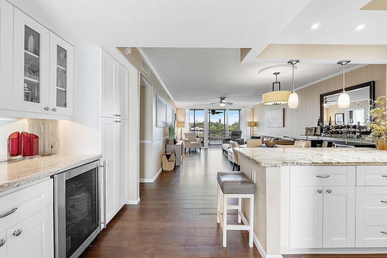 3150 NE 48th Court 402