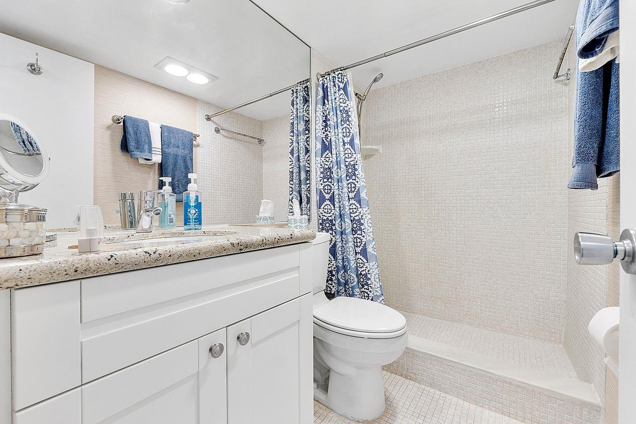 3150 NE 48th Court 402