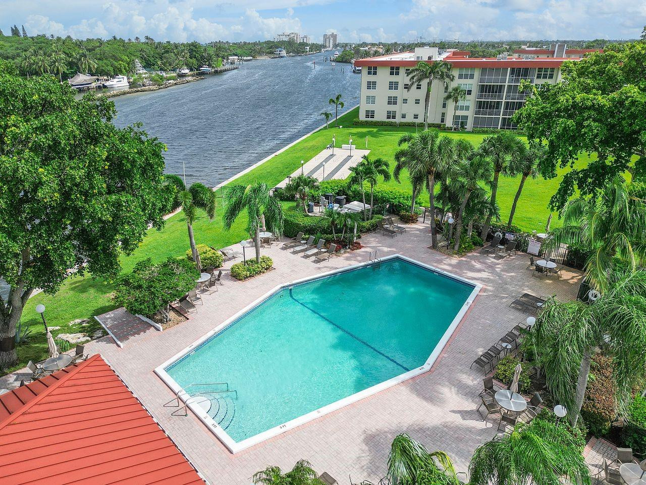 3150 NE 48th Court 402
