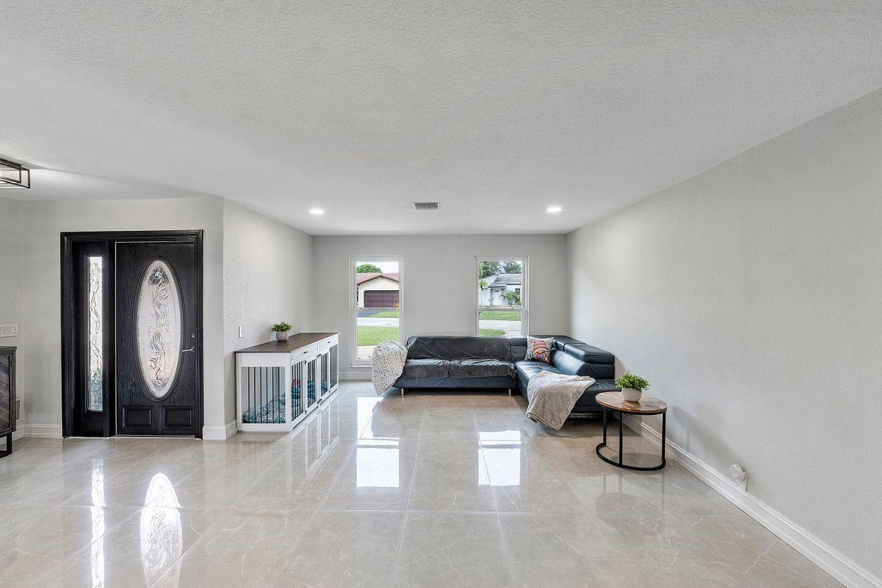 1285 NW 85th Terrace