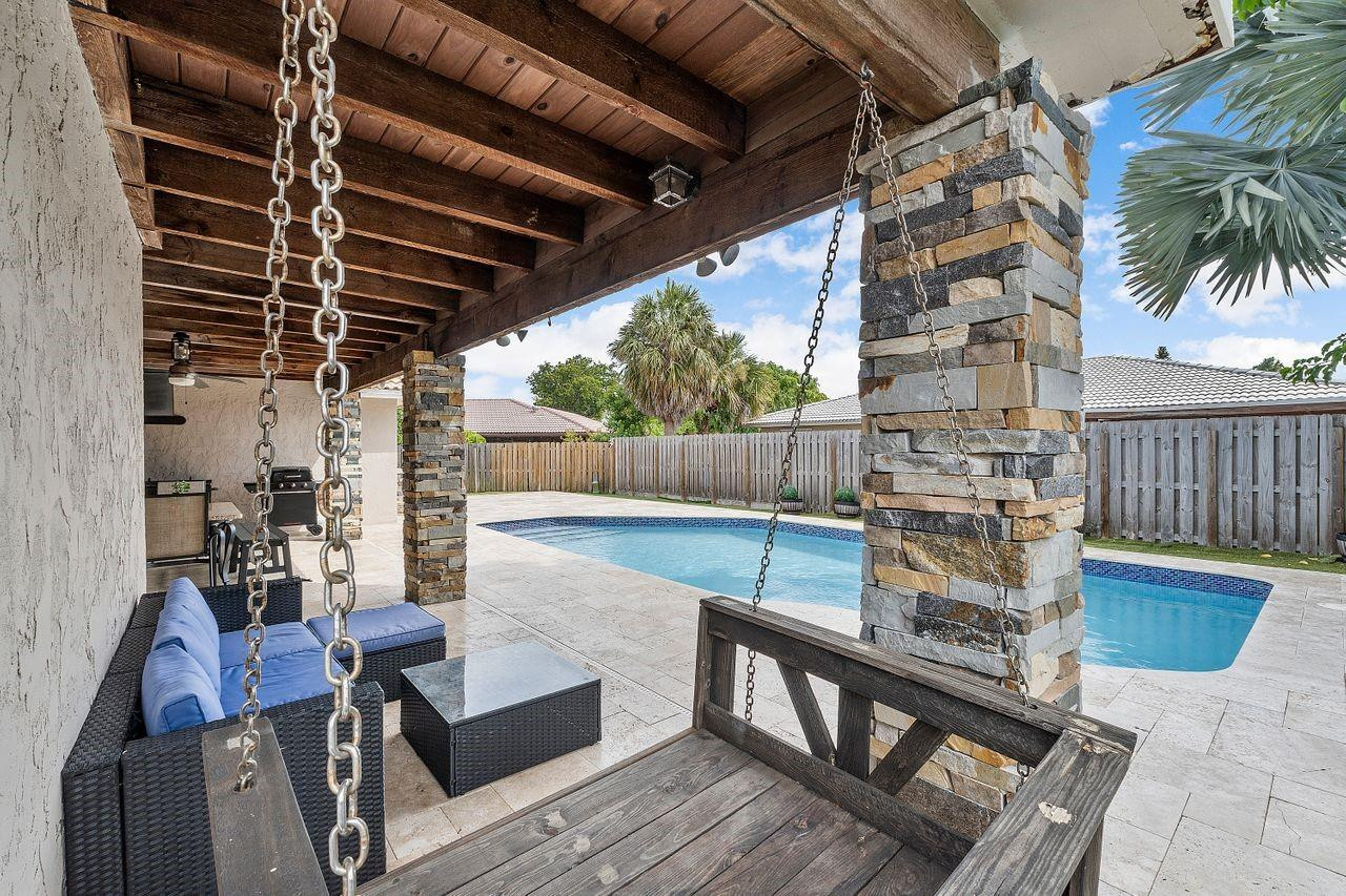1285 NW 85th Terrace