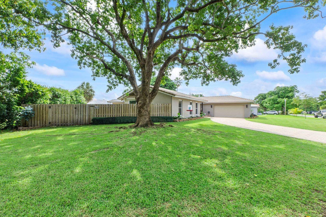1285 NW 85th Terrace