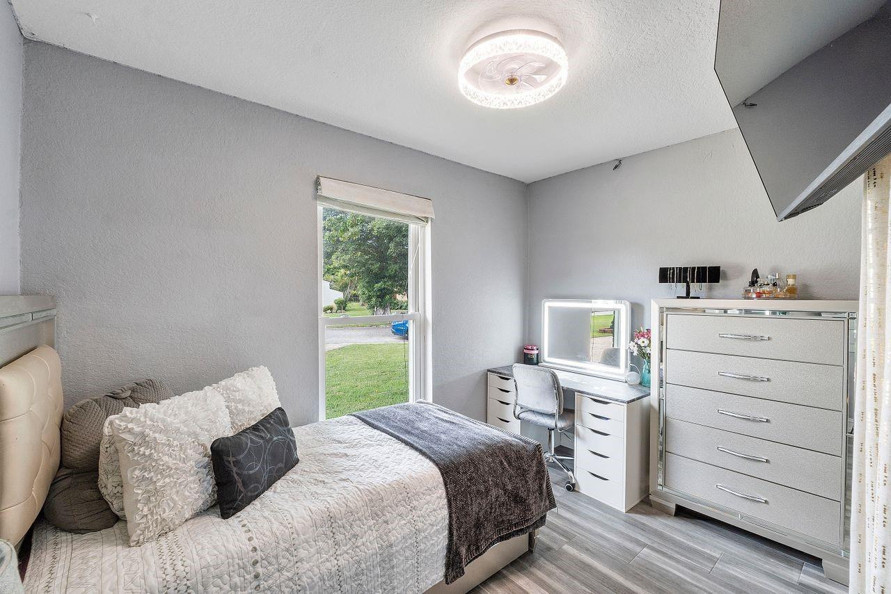 1285 NW 85th Terrace