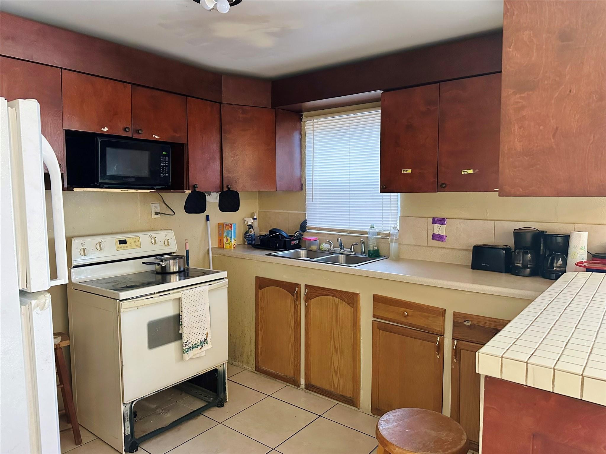 414 N 60th Way