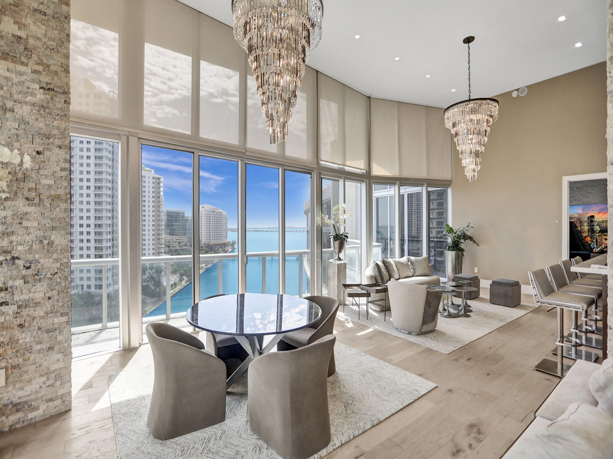 465 Brickell Avenue 1401