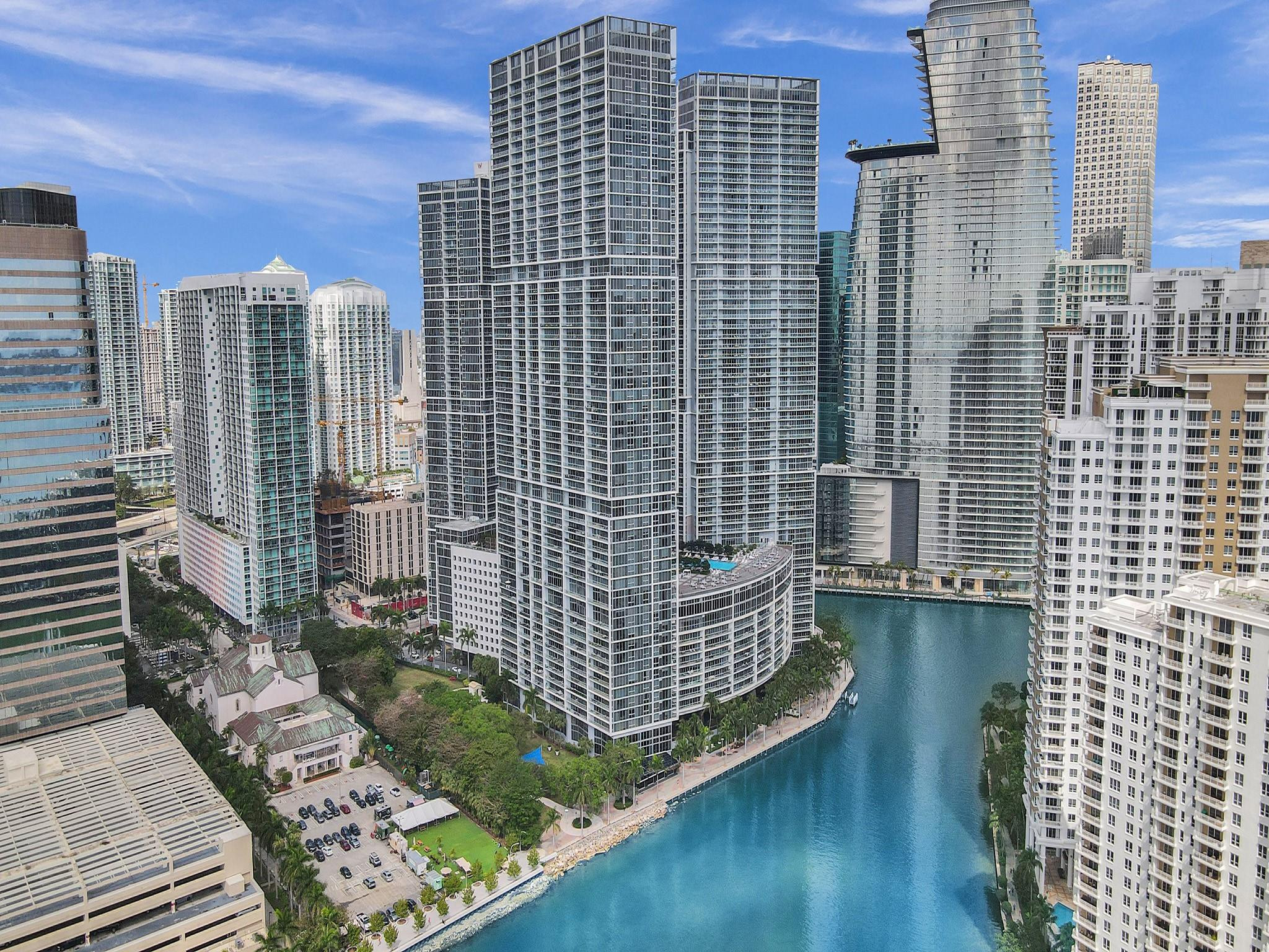 465 Brickell Avenue 1401