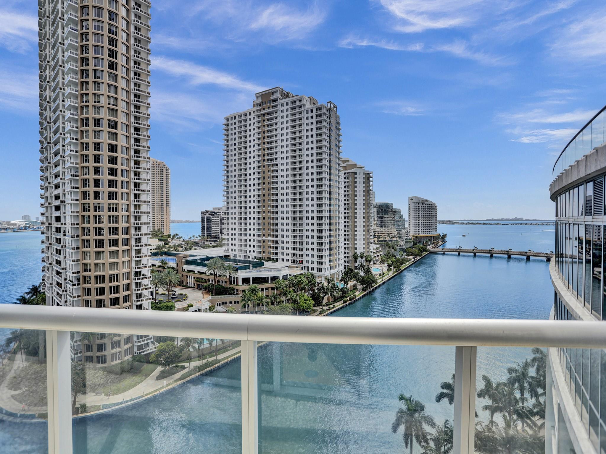 465 Brickell Avenue 1401