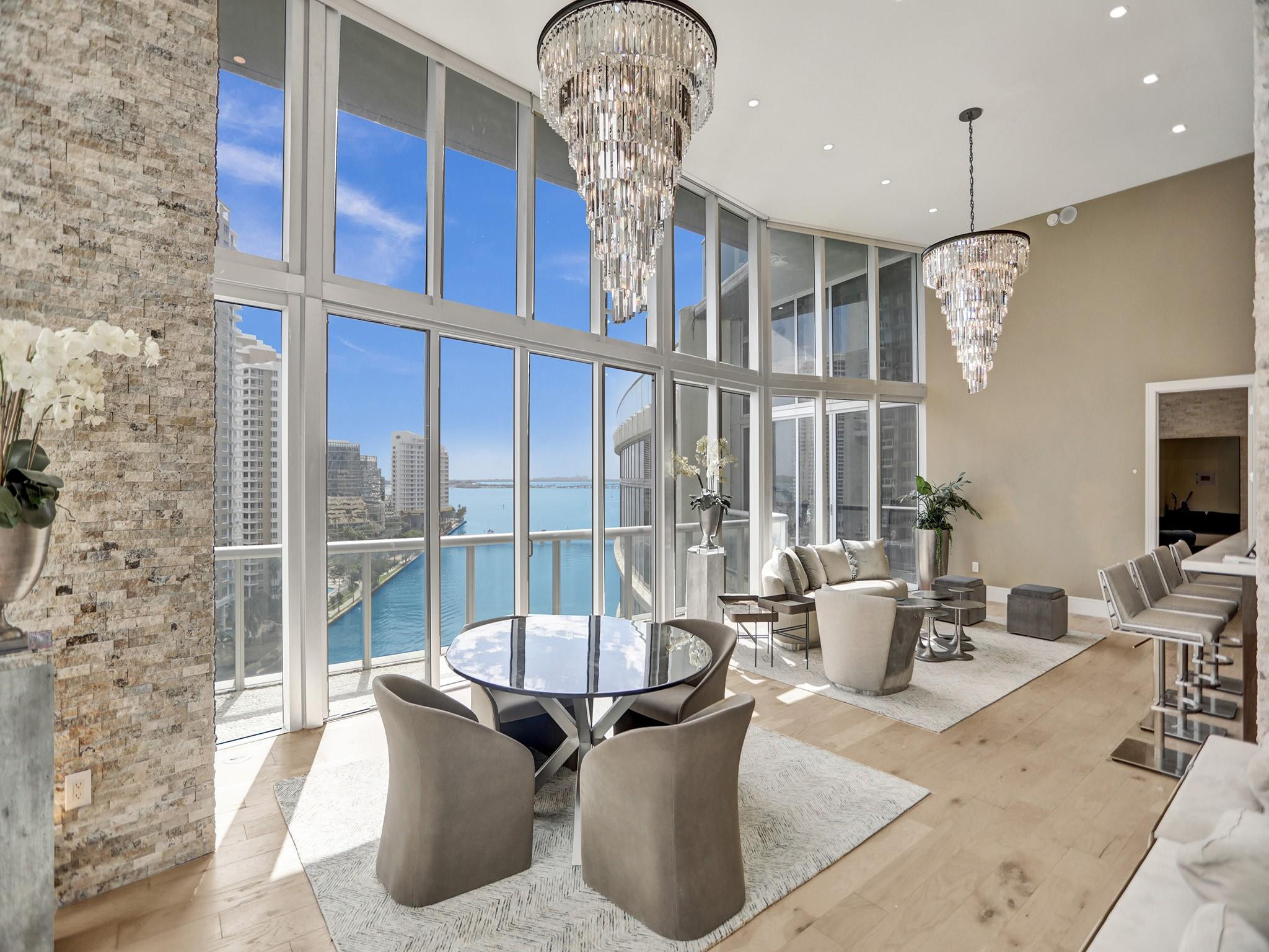 465 Brickell Avenue 1401