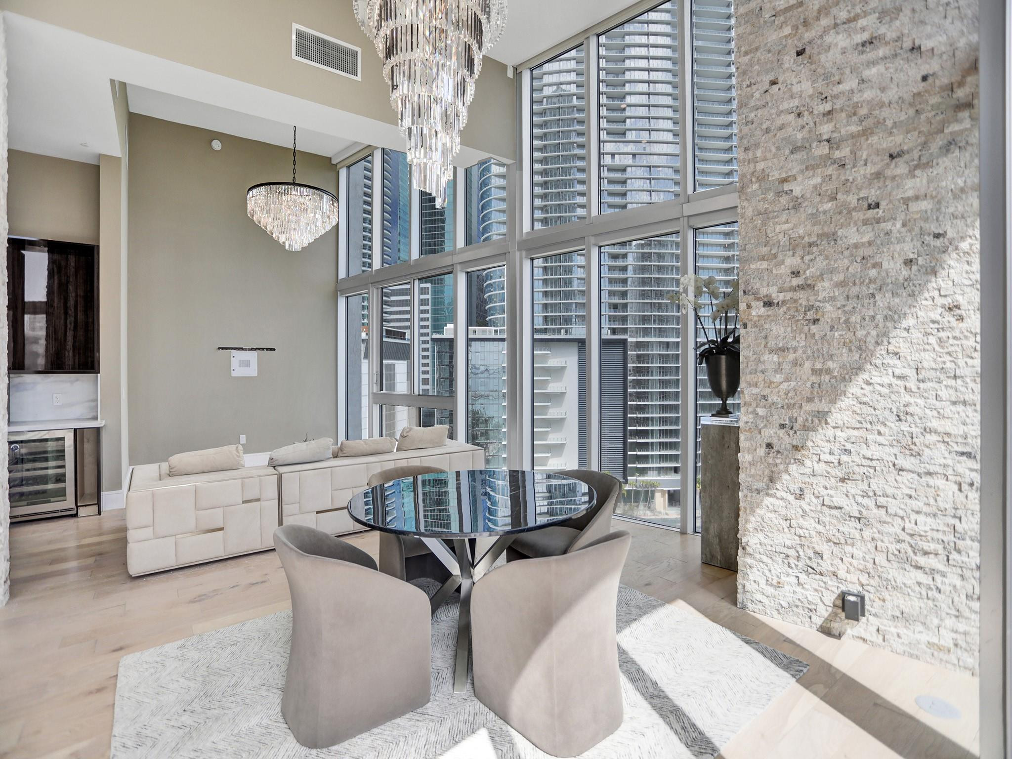 465 Brickell Avenue 1401