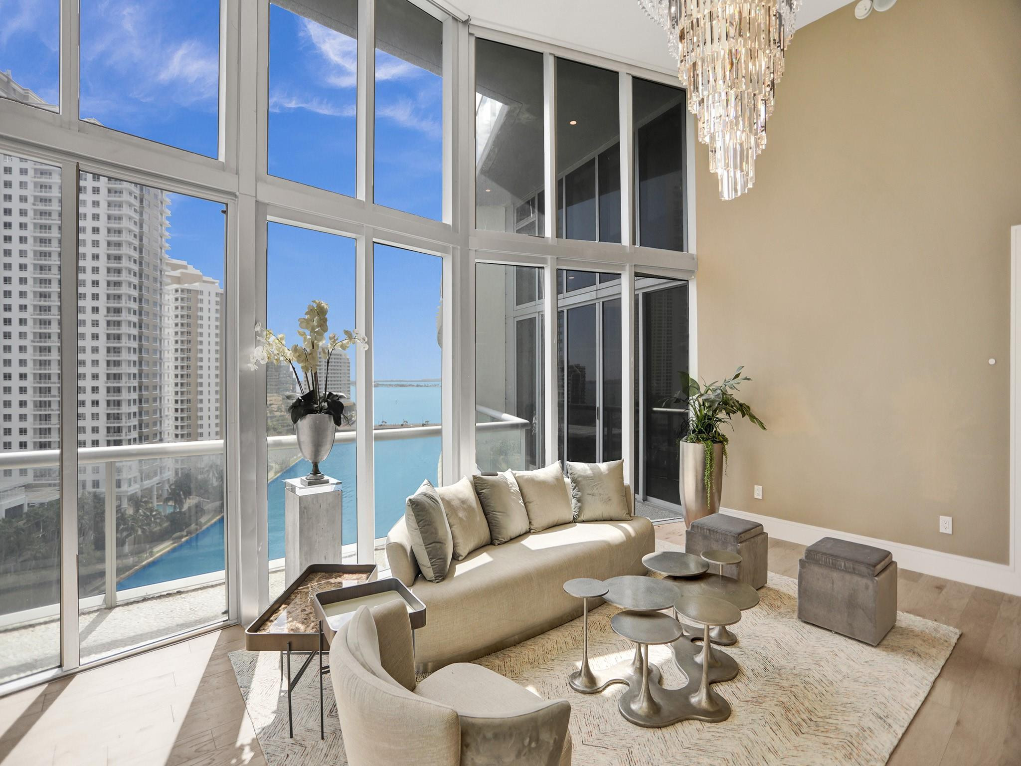 465 Brickell Avenue 1401
