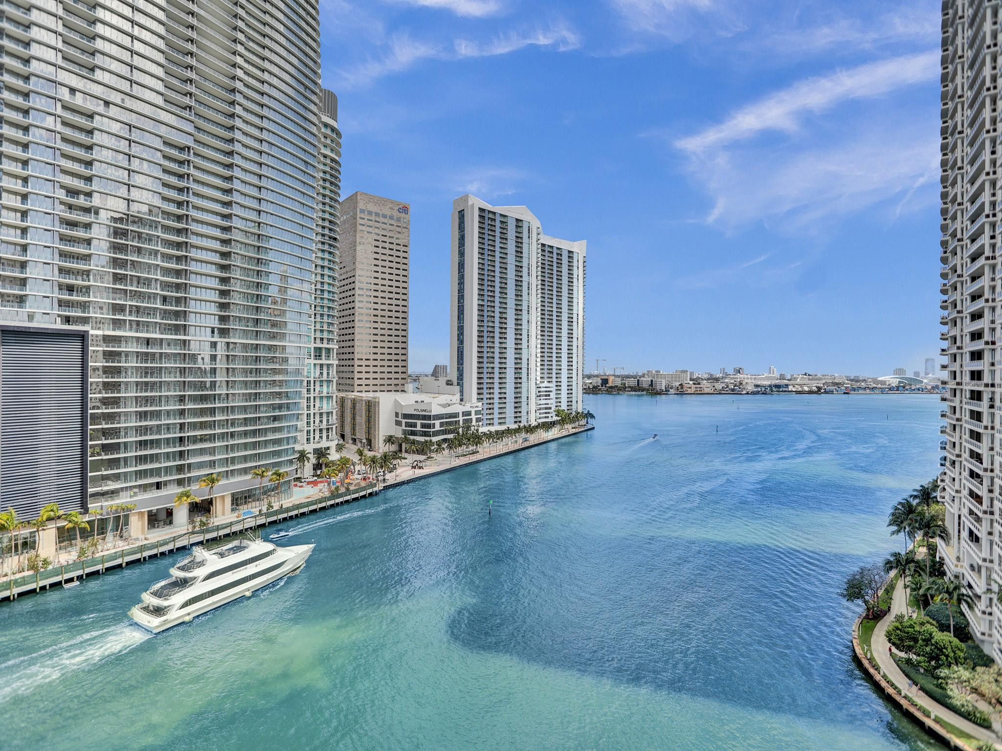 465 Brickell Avenue 1401