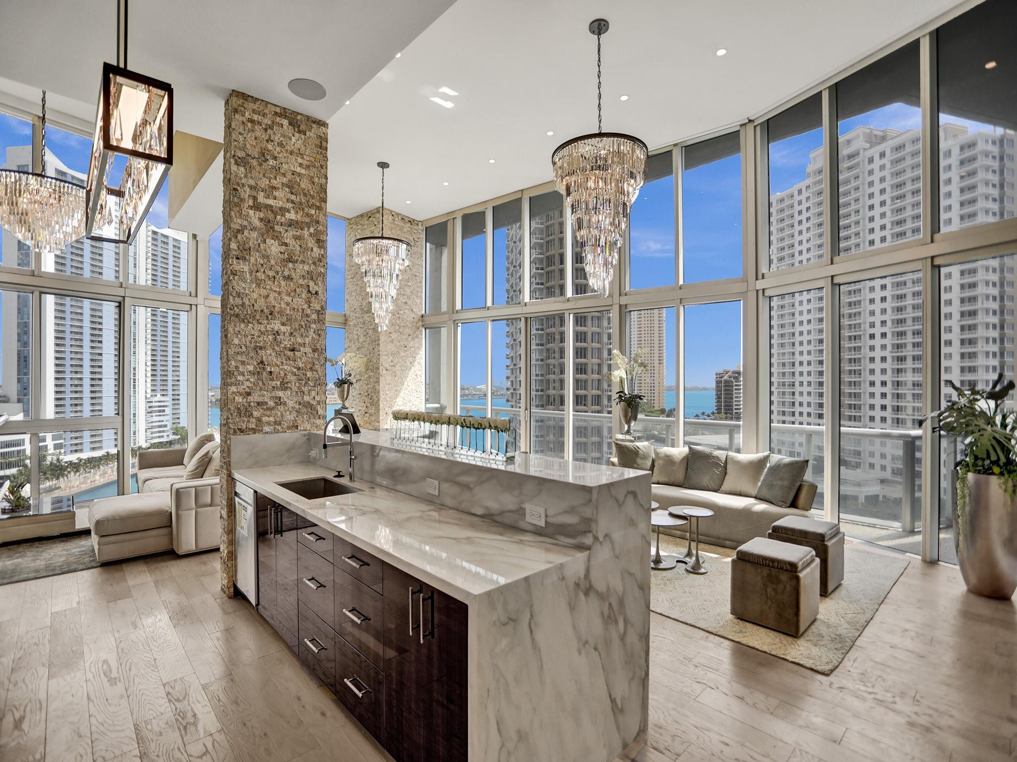 465 Brickell Avenue 1401