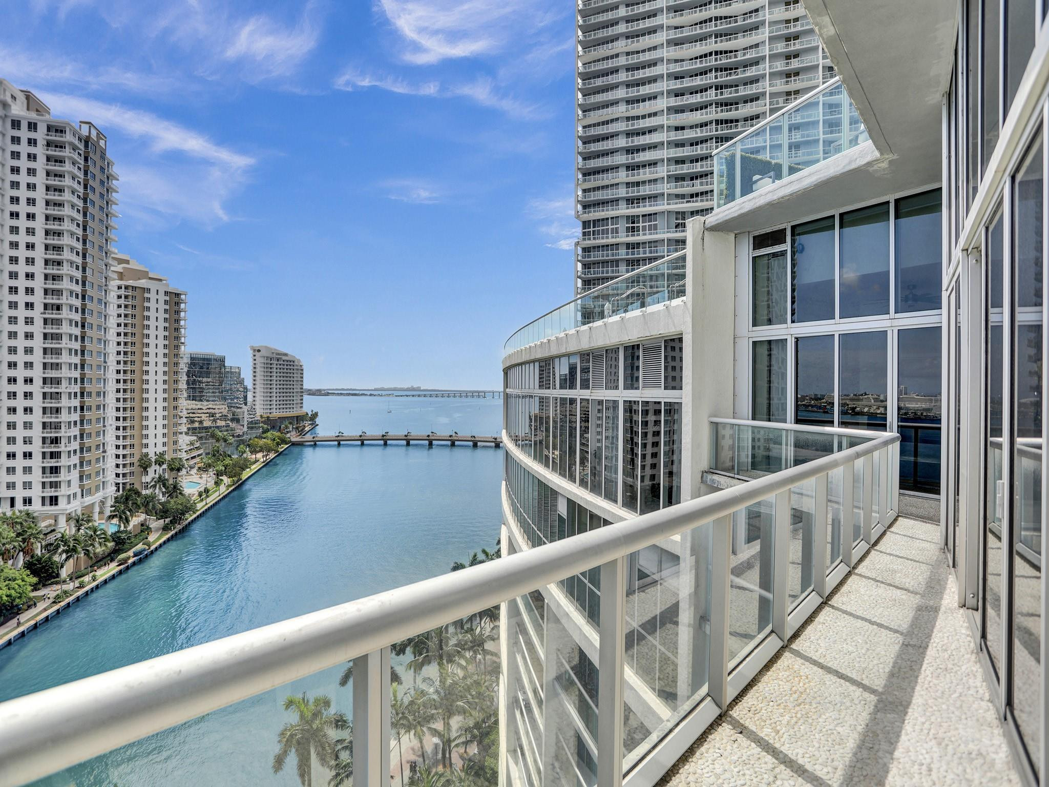 465 Brickell Avenue 1401