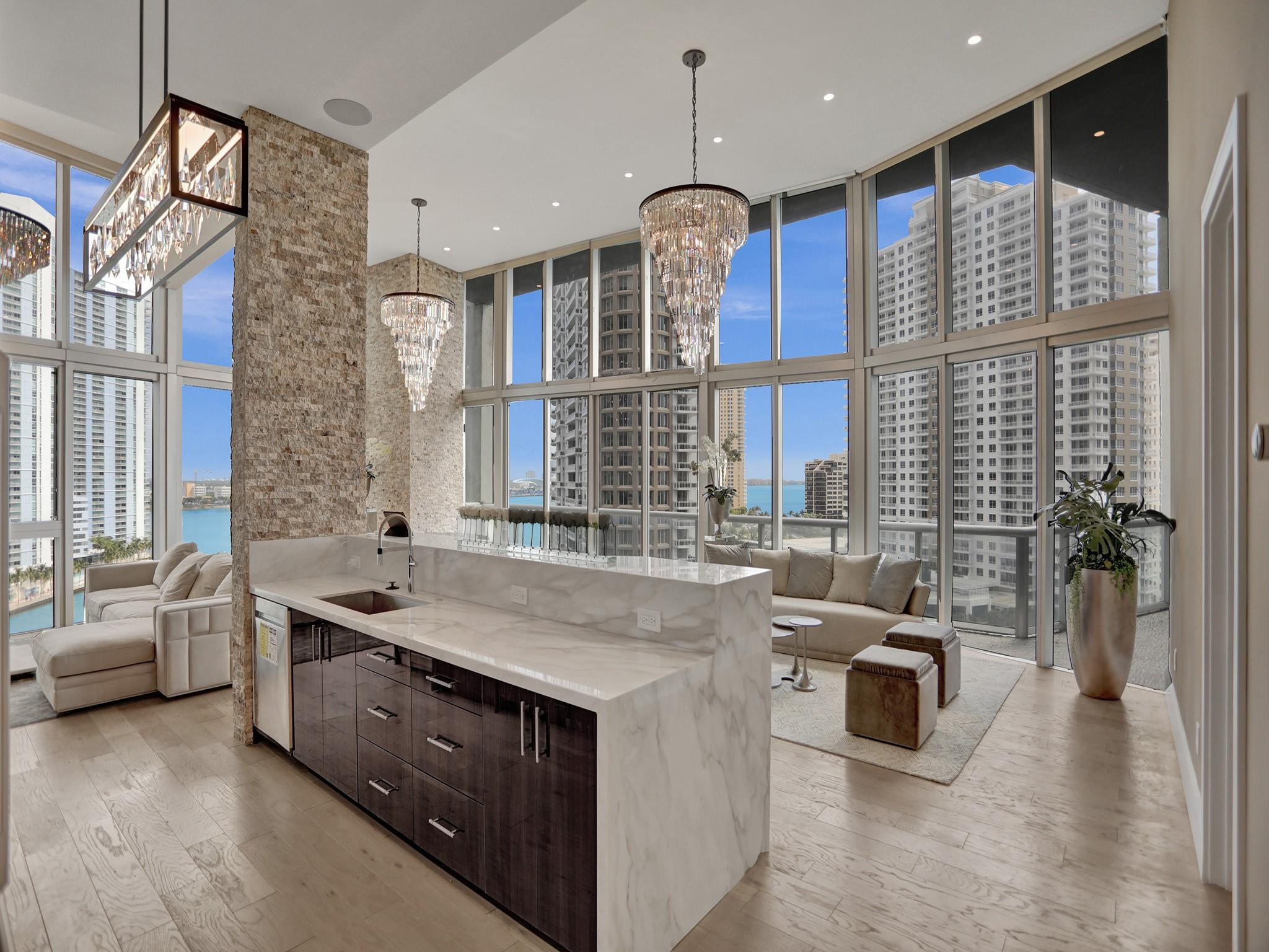 465 Brickell Avenue 1401