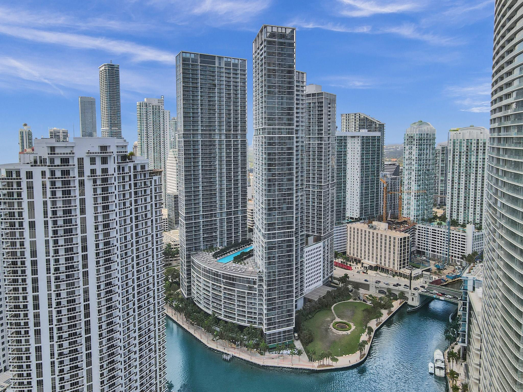 465 Brickell Avenue 1401