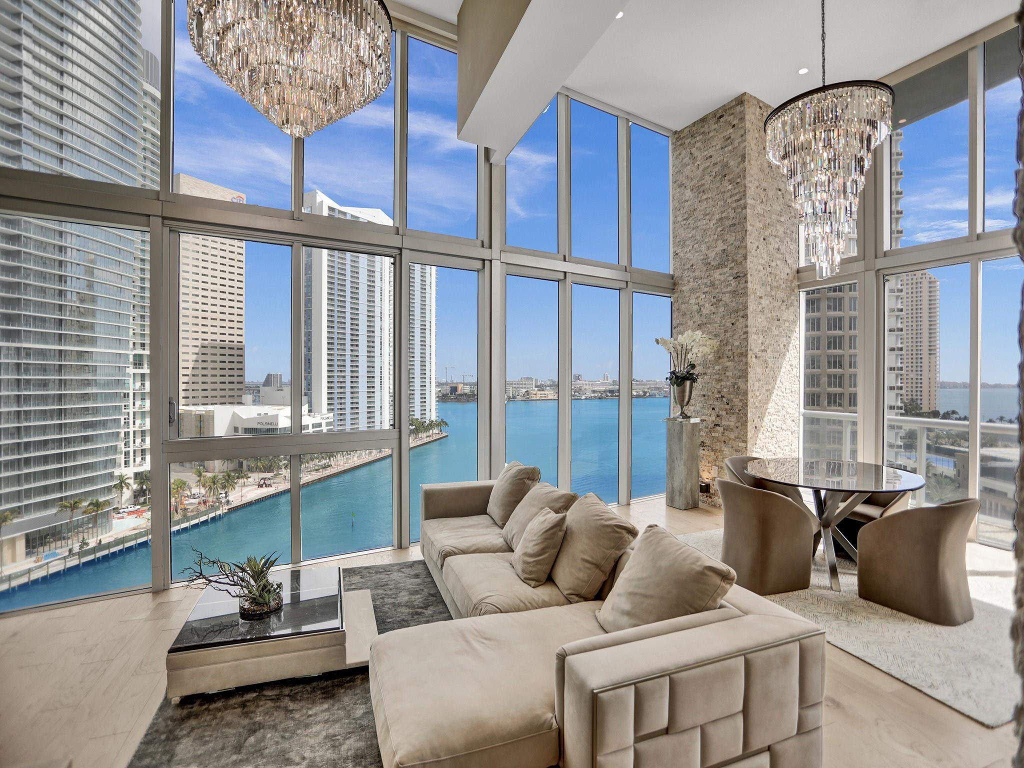 465 Brickell Avenue 1401