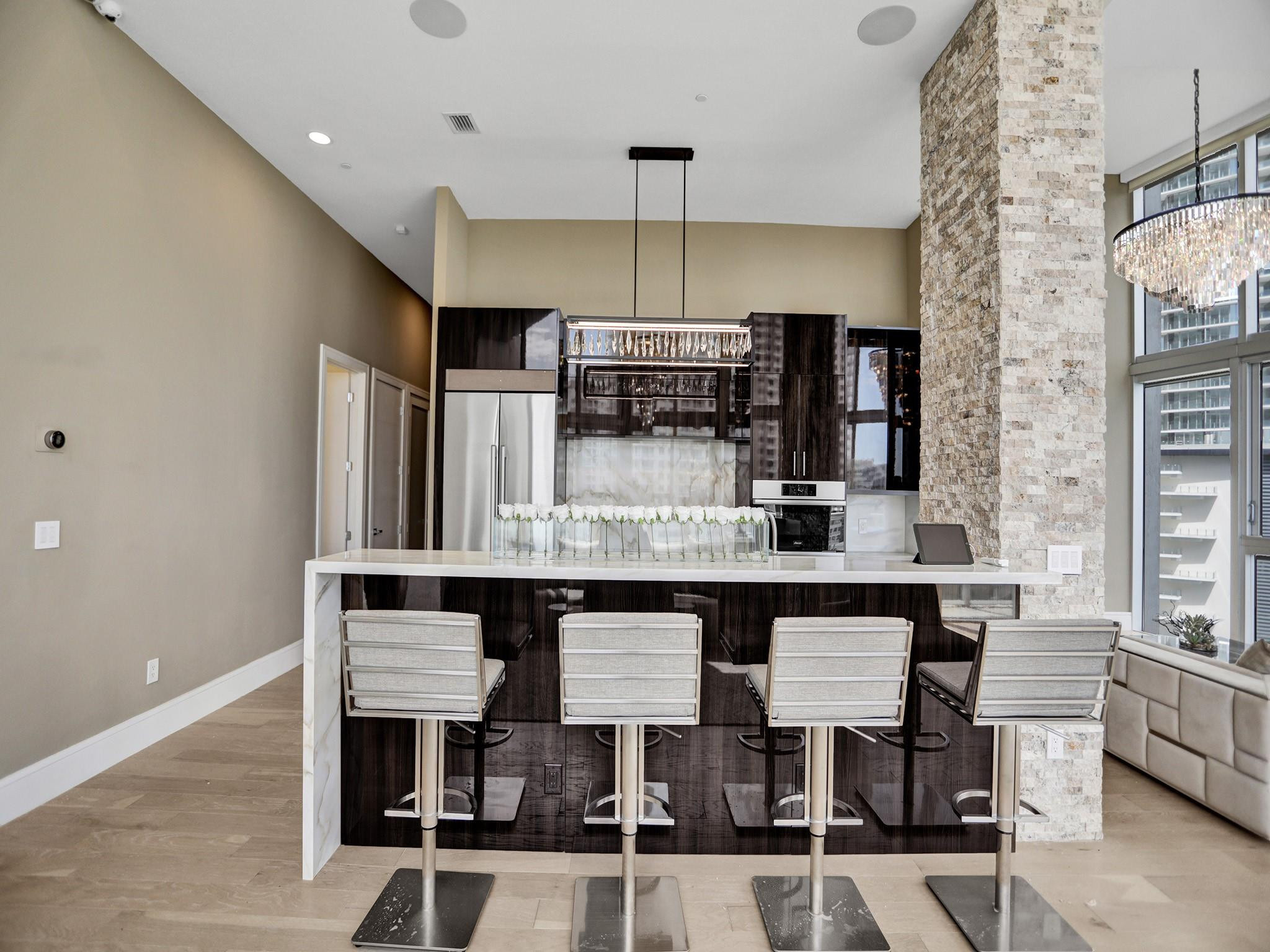 465 Brickell Avenue 1401