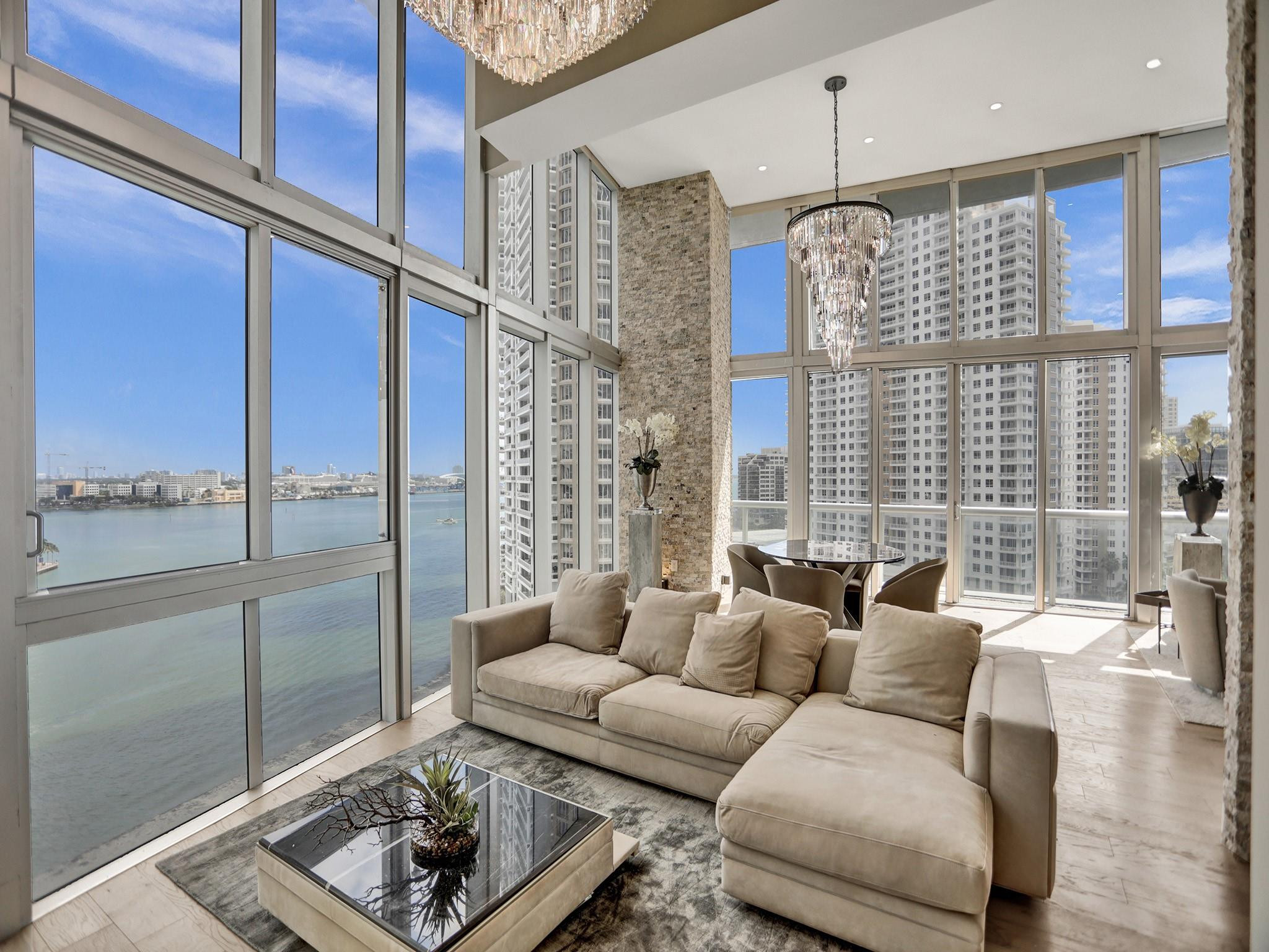 465 Brickell Avenue 1401