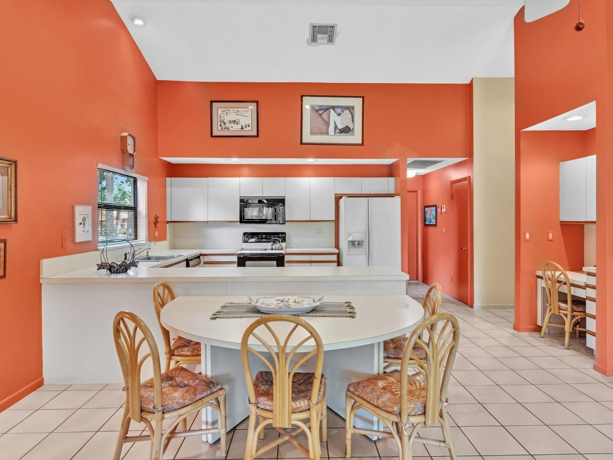 8640 Banyan Court