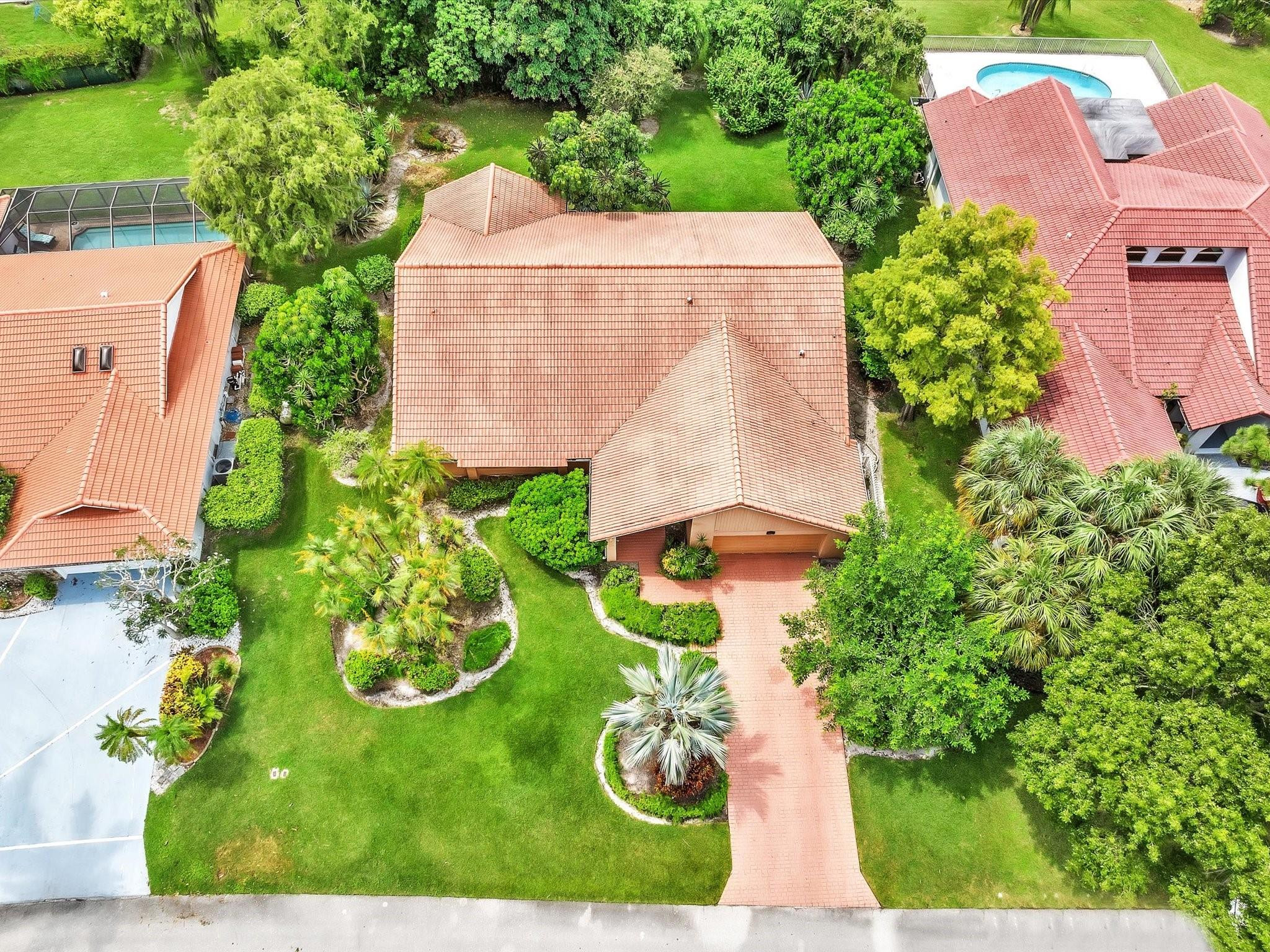 8640 Banyan Court