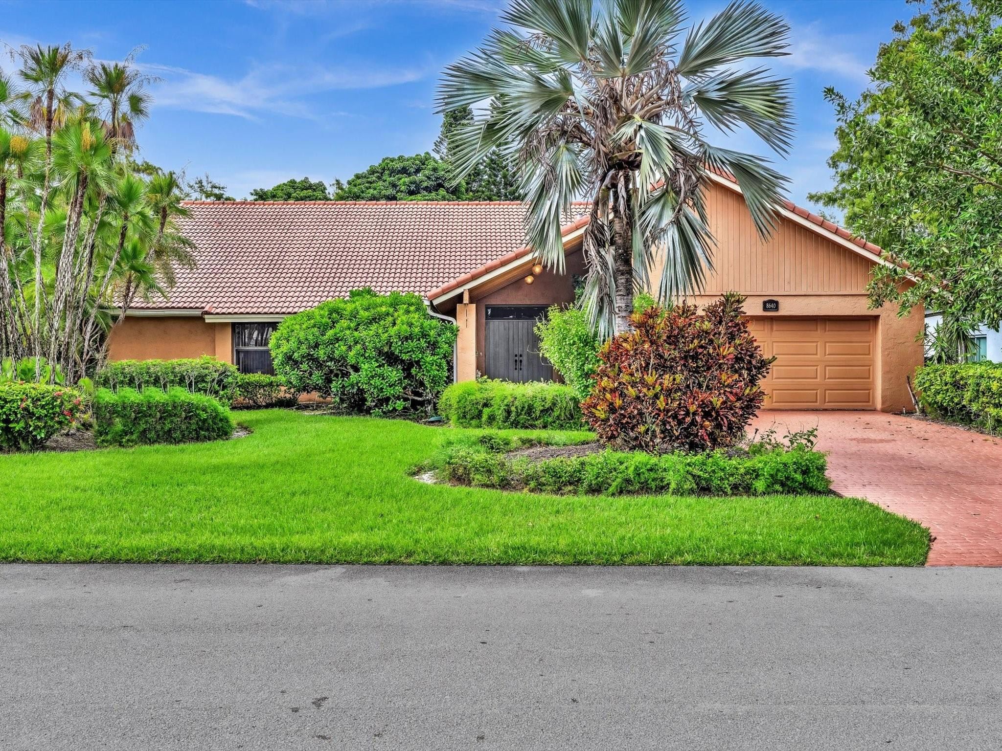 8640 Banyan Court