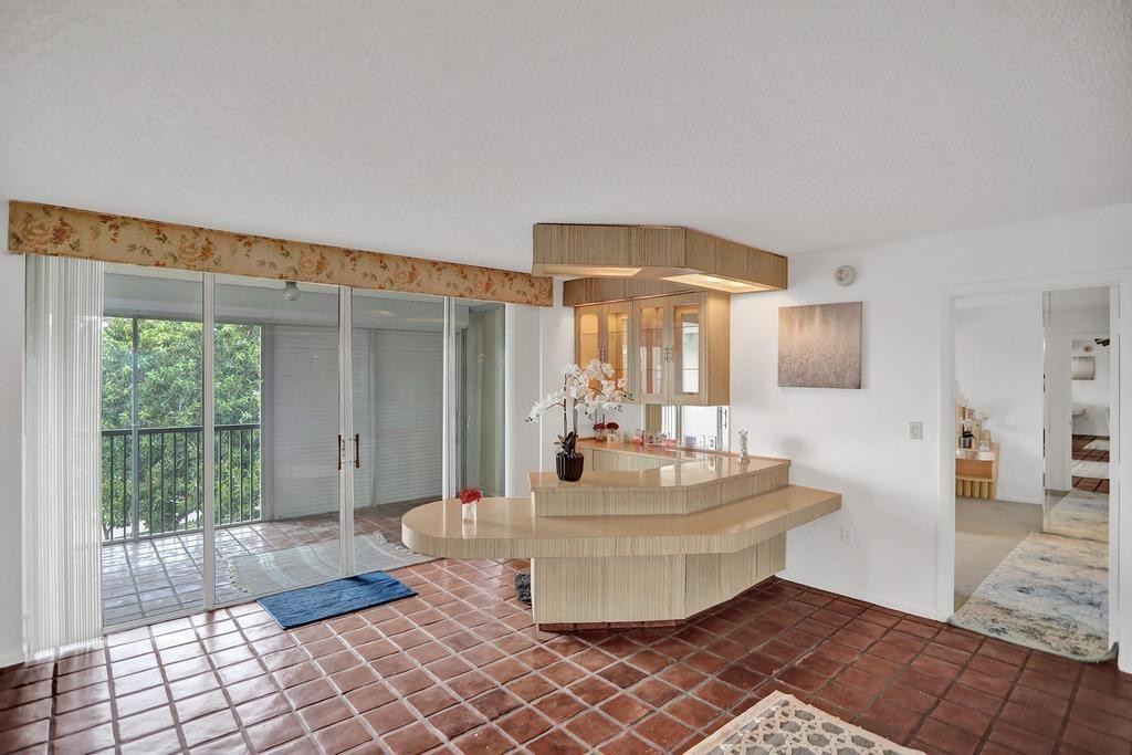 3910 Inverrary Boulevard 501-B