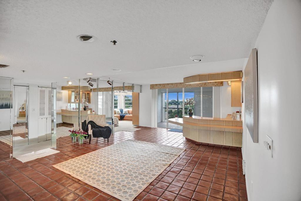 3910 Inverrary Boulevard 501-B