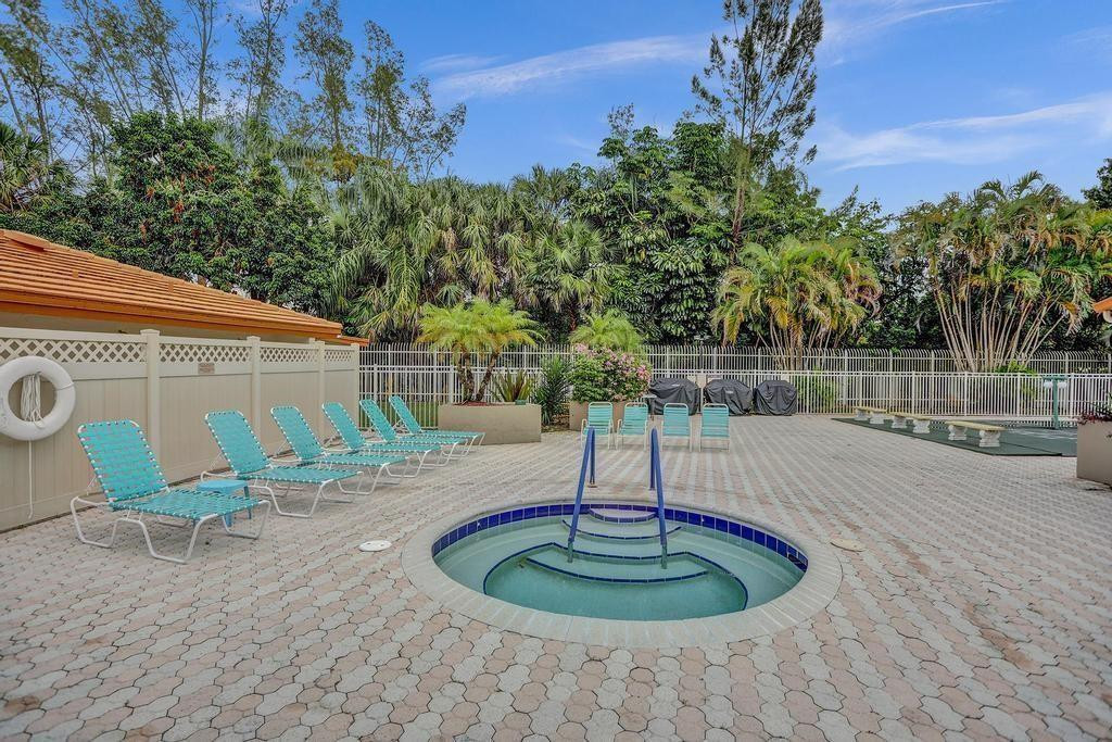 3910 Inverrary Boulevard 501-B