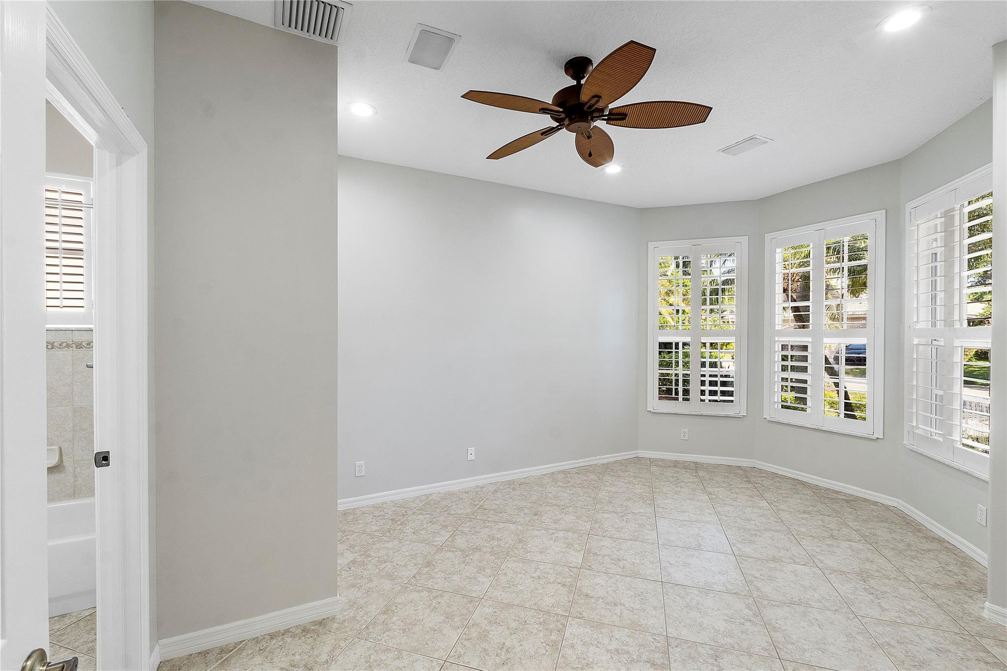 5960 NW 56th Drive