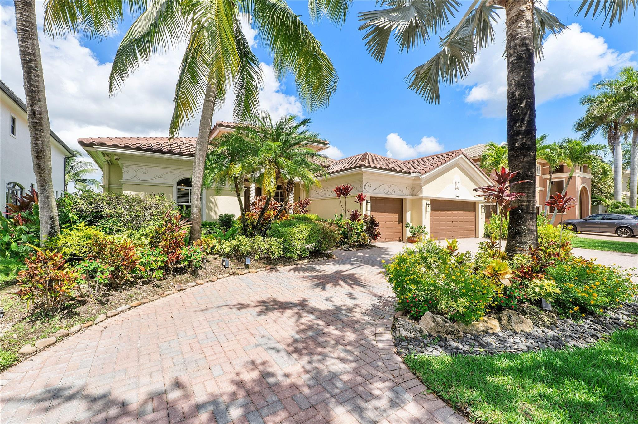 7609 NW 117th Lane