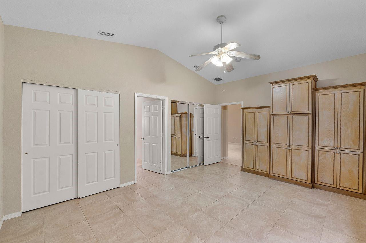 8187 Bellafiore Way